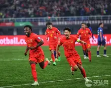 关于F1小组赛上演强强对话,岭东霹雳队读秒扳平渝州天虎队,团队配合流畅;门前嗅觉决定胜负的信息 关于F1小组赛上演强强对话,岭东霹雳队读秒扳平渝州天虎队,团队配合流畅;门前嗅觉决定胜负的信息