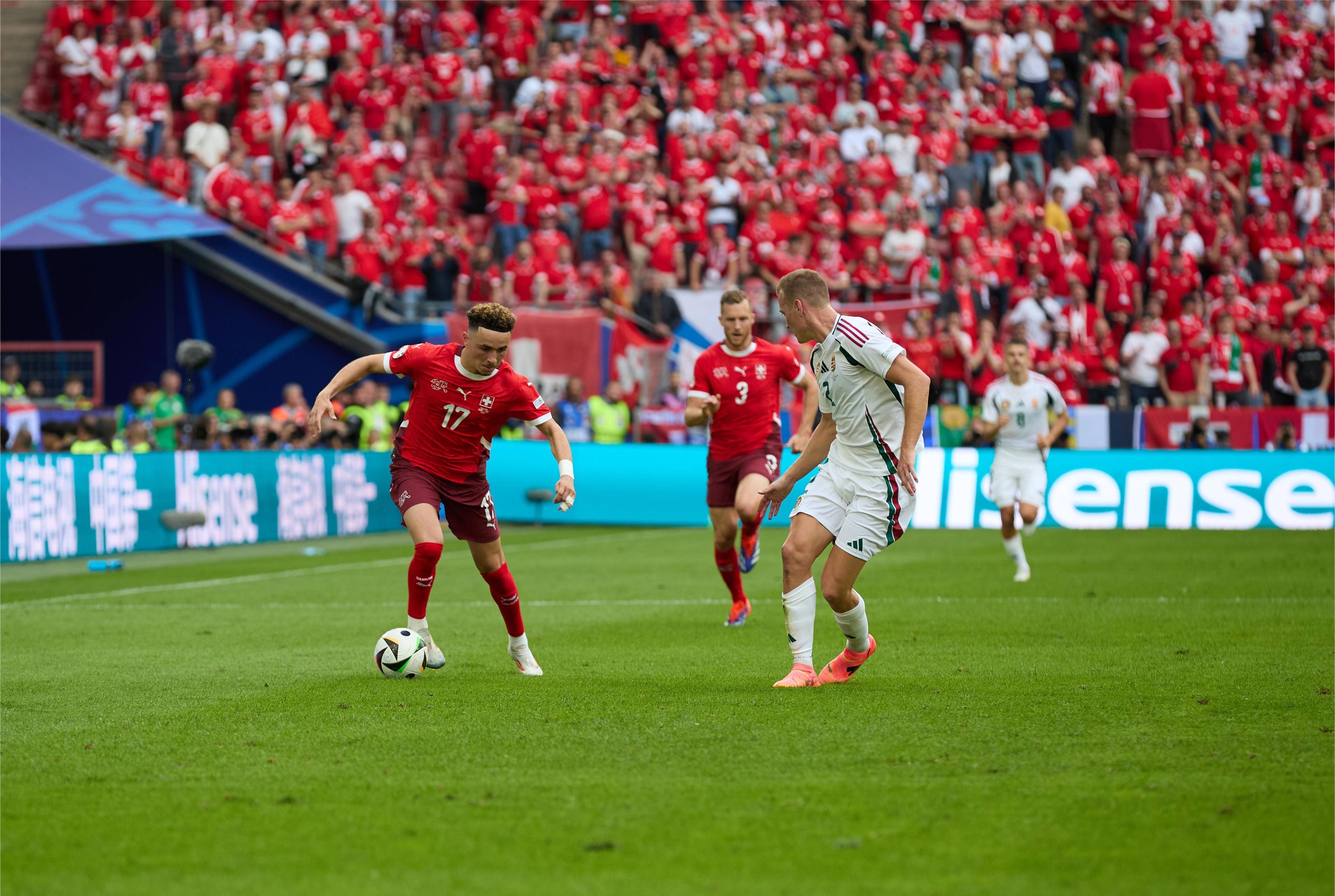 国际比赛日尤文图斯备战亚冠，门线救险细节曝光，压力陡增，数据趋势出现新变化的简单介绍