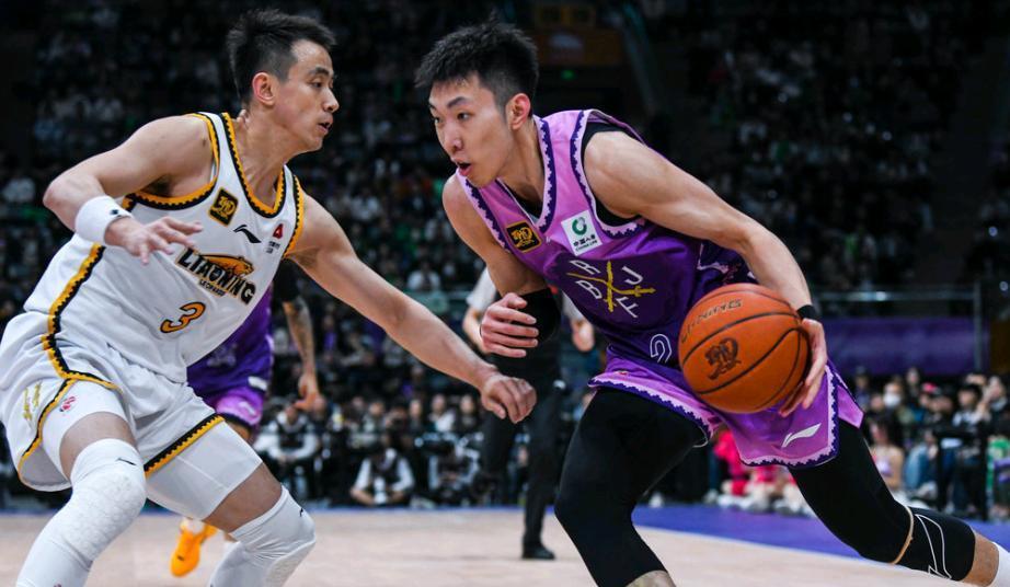 爱游戏官网 -冲刺阶段体能课后，国际米兰队长鼓劲备战CBA季后赛，压力陡增，轮换策略成焦点的简单介绍